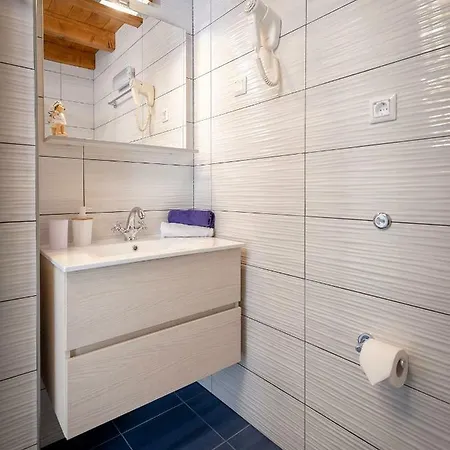 Old Town Mare * חוואר